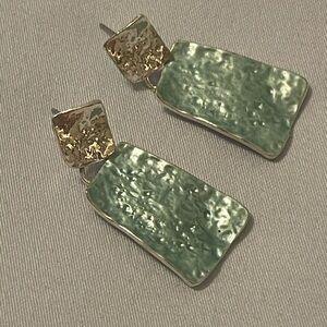 Elegant Green and silver‎ dangle Earrings